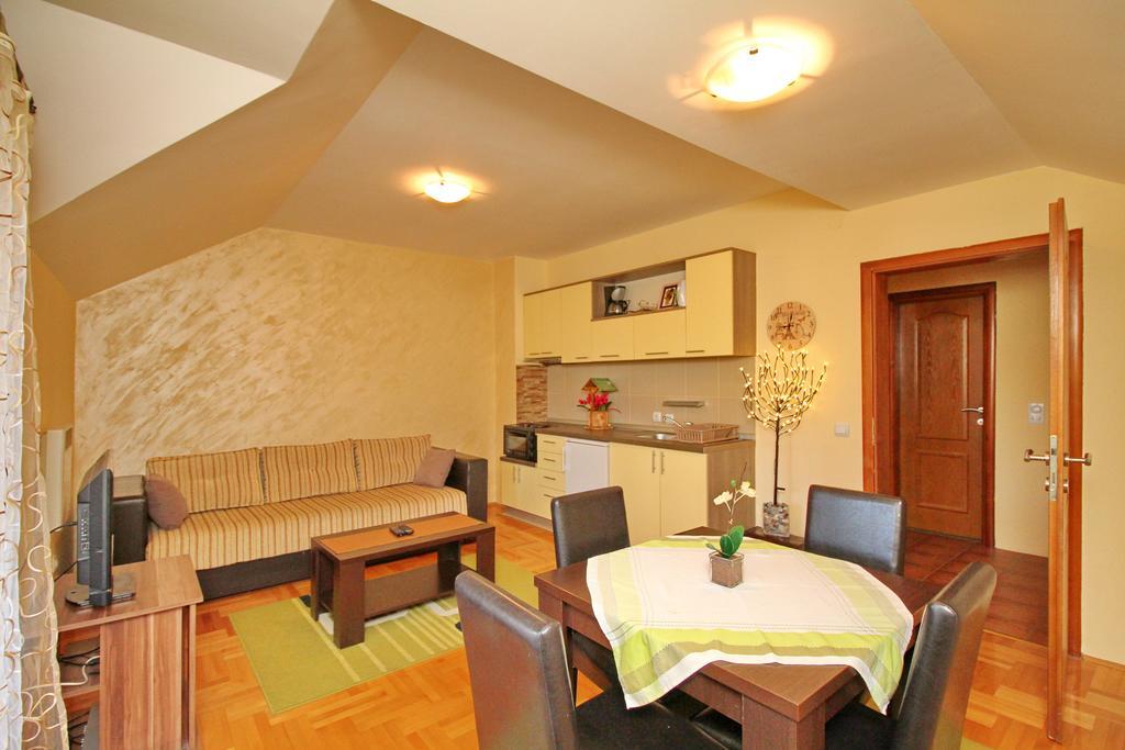 Apartments Vila Velickovic Zlatibor Esterno foto